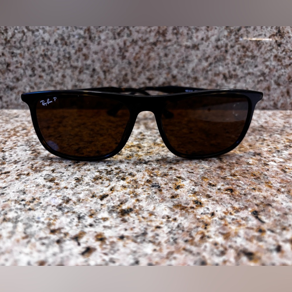 Ray-Ban Classic Sunglasses